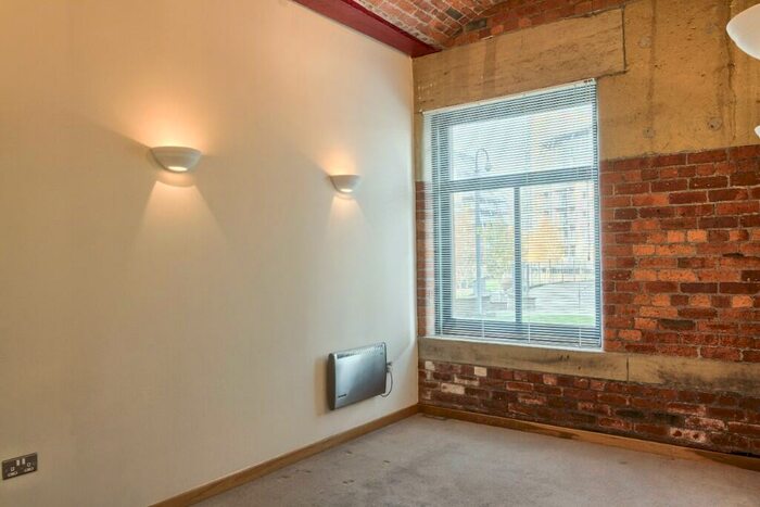 1 Bedroom Flat For Sale In Salts Mill Road, Shipley, West Yorkshire, BD17