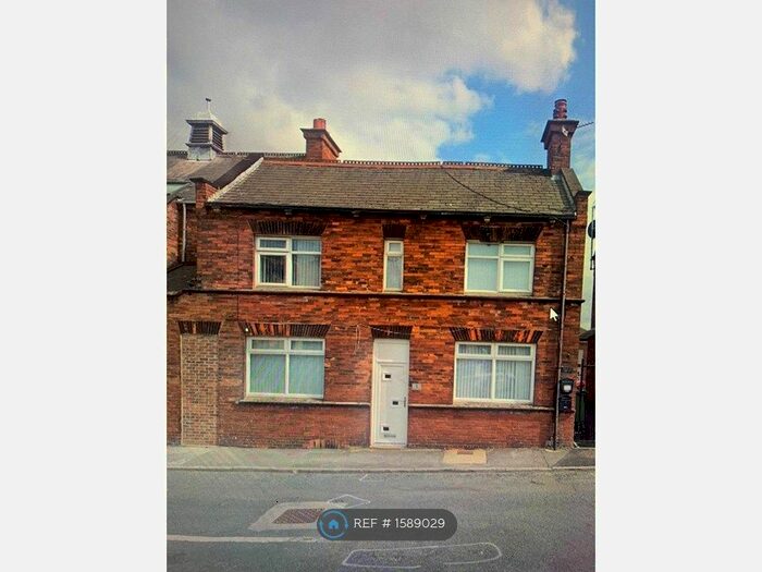 2 Bedroom Semi-Detached House To Rent In Hopewell View, Leeds, LS10