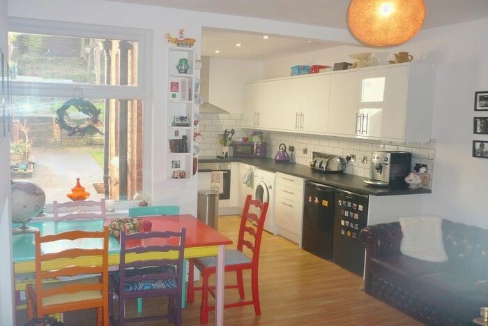 2 Bedroom Terraced House To Rent In Burgass Road, Nottingham, NG3