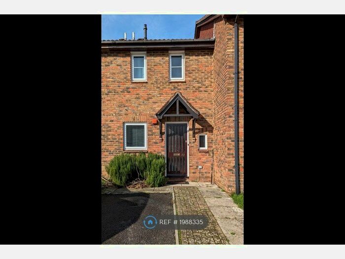 2 Bedroom Terraced House To Rent In Bankhill Drive, Lymington, SO41