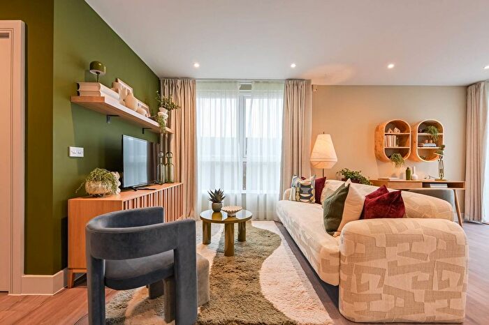 2 Bedroom Flat For Sale In Southmere, Abbey Wood, SE2