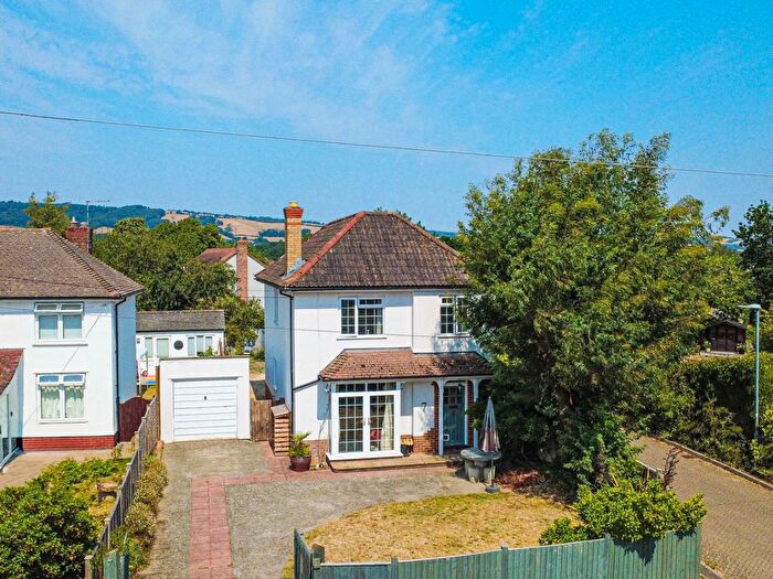 4 Bedroom Detached House For Sale In Taunton Road, Bishops Lydeard, Taunton, Somerset, TA4