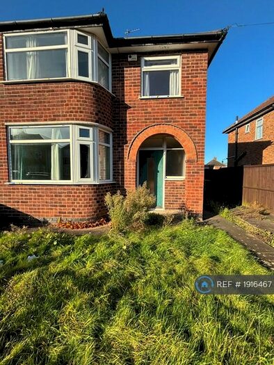 3 Bedroom Semi-Detached House To Rent In Ashbourne Road, Wigston, LE18