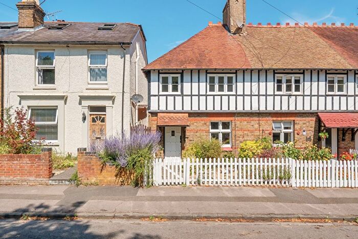 2 Bedroom End Of Terrace House To Rent In Vicarage Road, Maidenhead, SL6