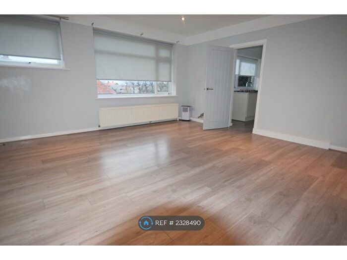 2 Bedroom Flat To Rent In Bella Vista Court, Liverpool, L23