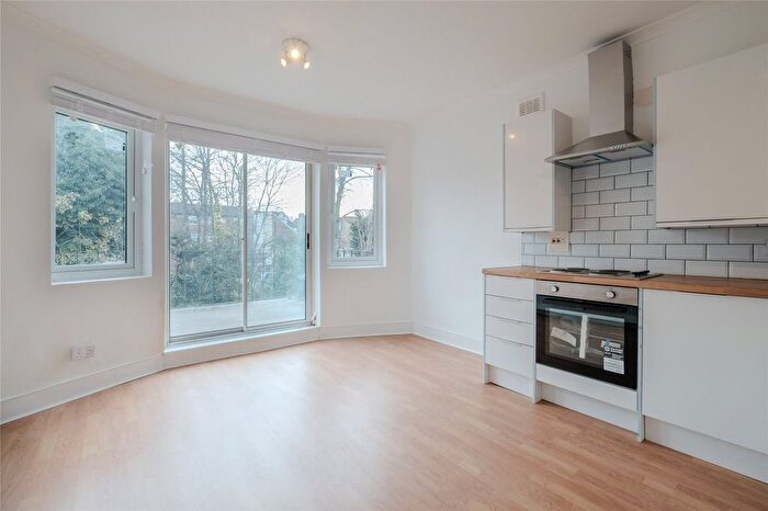 1 Bedroom Flat To Rent In Oakdale Road, London, SW16