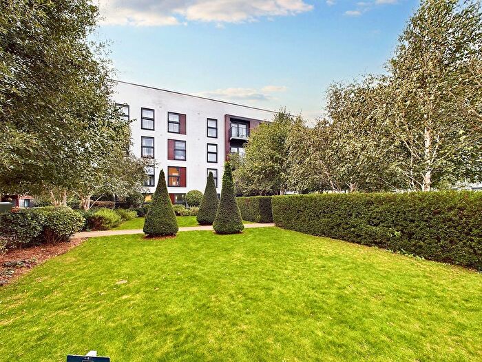 3 Bedroom Flat For Sale In Unwin Way, Stanmore, HA7