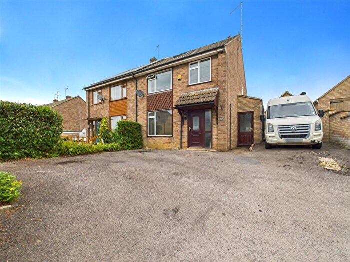 4 Bedroom Semi-Detached House For Sale In Bath Road, Kings Stanley, Stonehouse, Gloucestershire, GL10