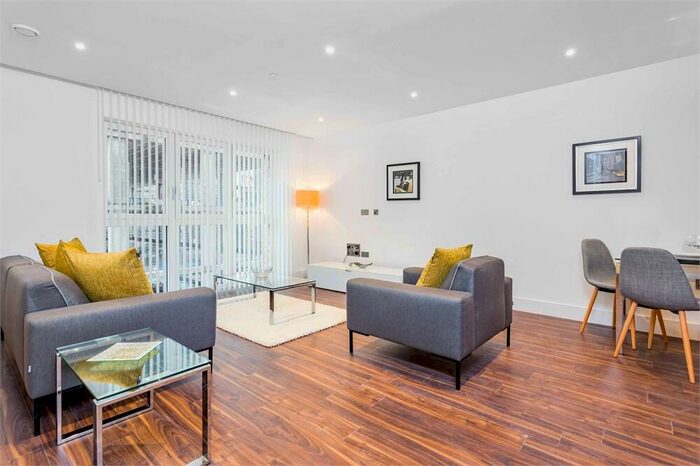 2 Bedroom Flat To Rent In Wiverton Tower, Aldgate Place, New Drum Street, E1