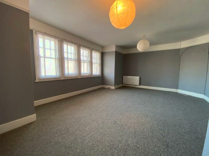 1 Bedroom Flat To Rent In Clinton Place, Seaford, East Sussex, BN25