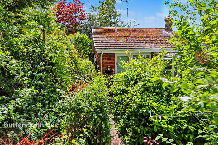 2 Bedroom Detached Bungalow For Sale In Oakwood Crescent, Sandbach, CW11