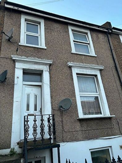 1 Bedroom Terraced House To Rent In House Share, Elmdene Road, SE18