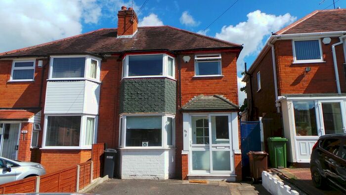 3 Bedroom Semi-Detached House To Rent In Newborough Road, Solihull, B90