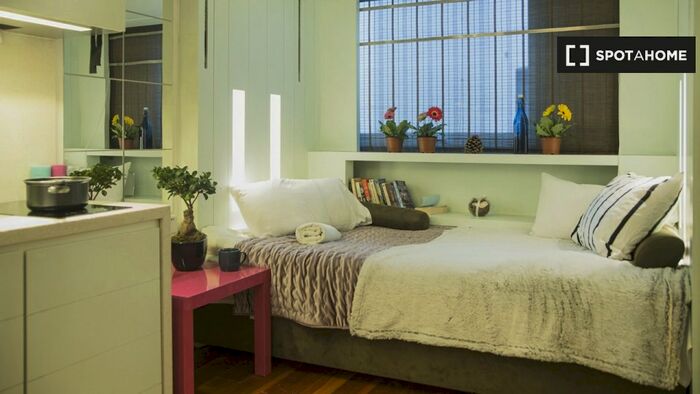 Studio To Rent In Chalk Farm Rd, NW1