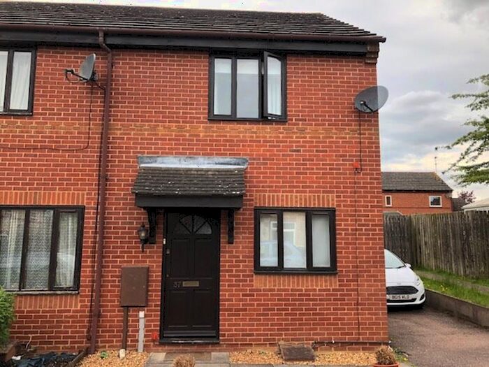 2 Bedroom Property To Rent In Sandringham Court, Kettering, NN15