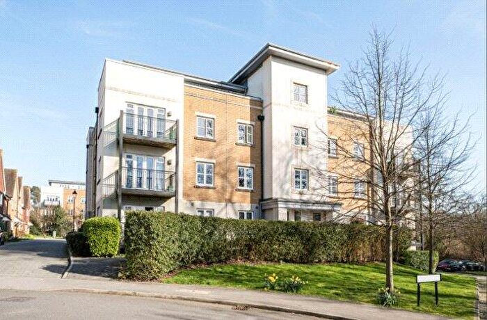 2 Bedroom Flat To Rent In Renfields, Haywards Heath, RH16