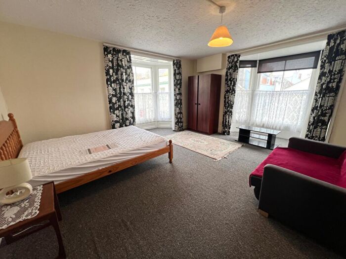 1 Bedroom Apartment To Rent In St Alban Street, Weymouth, DT4