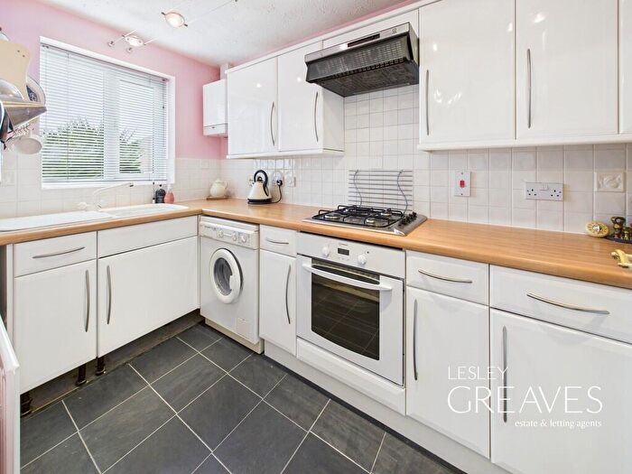 2 Bedroom Semi-Detached House For Sale In Kappler Close, Netherfield, Nottingham, NG4