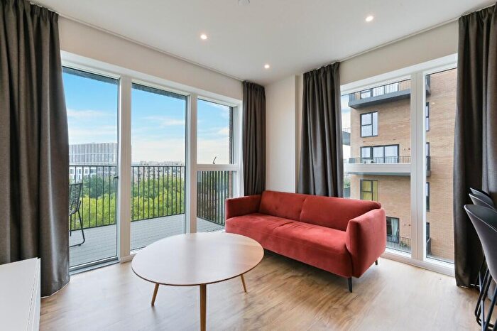 3 Bedroom Flat To Rent In Uncle Colindale, Aerial Square, NW9