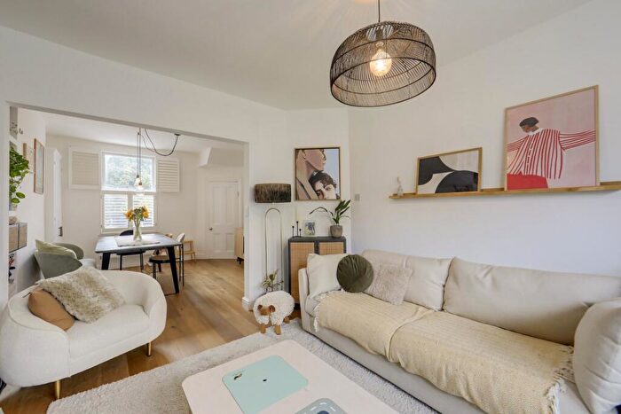 2 Bedroom End Of Terrace House For Sale In Levendale Road, Forest Hill, London, SE23