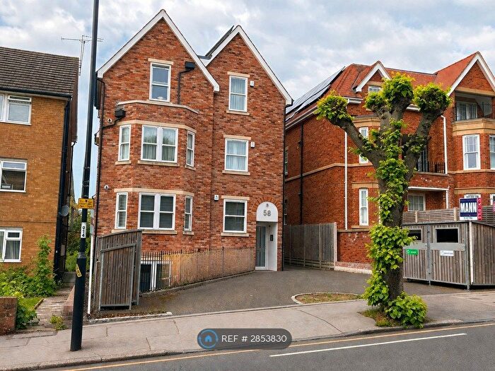 2 Bedroom Flat To Rent In South Park Hill Road, South Croydon, CR2