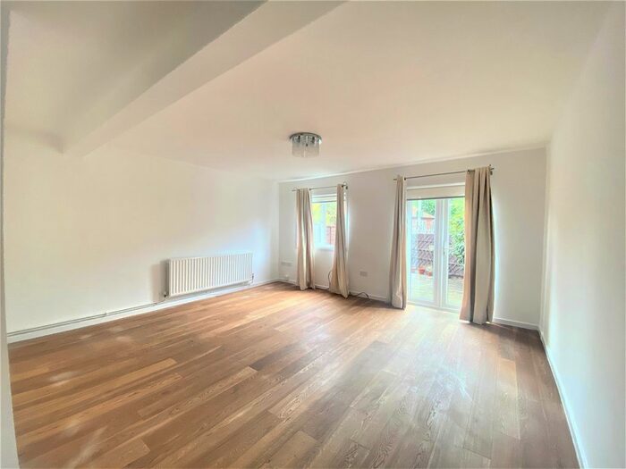 3 Bedroom End Of Terrace House To Rent In Sydenham Hill, Forest Hill, London, SE23