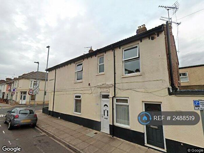 1 Bedroom Flat To Rent In Winter Road, Southsea, PO4