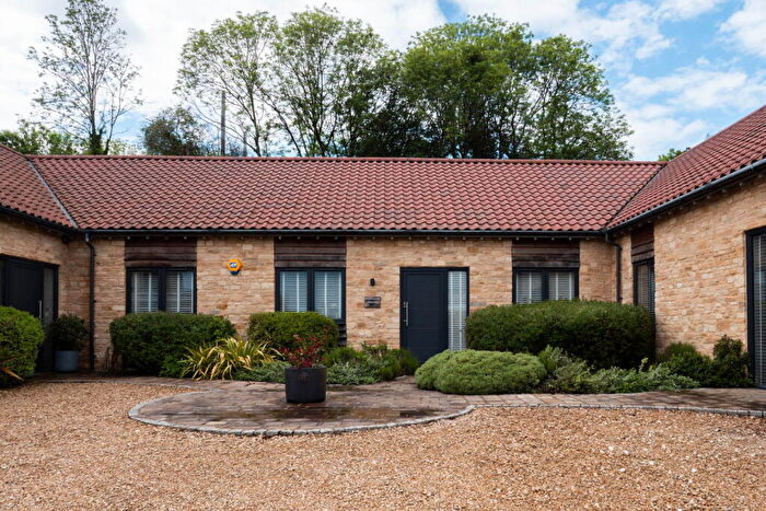 2 Bedroom Barn Conversion For Sale In Patterdown, Chippenham, Bath And North East Somerset, SN15
