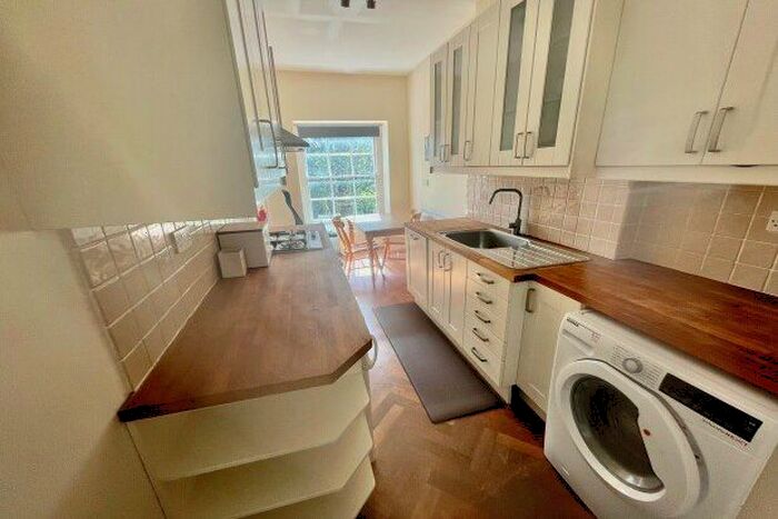 2 Bedroom Flat To Rent In Richmond Terrace, Bristol, BS8