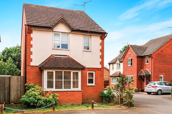 3 Bedroom House To Rent In Warwick Gardens, Thrapston, Kettering, NN14