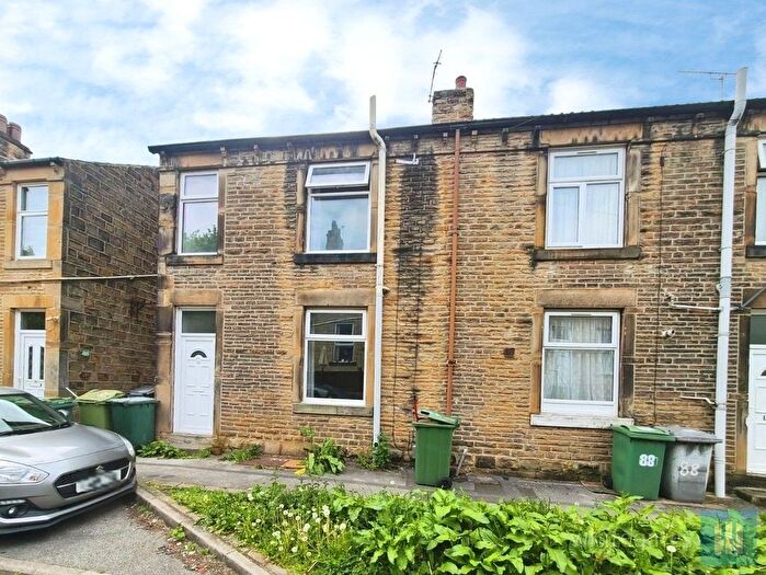 2 Bedroom End Of Terrace House To Rent In Bromley Street, Batley, West Yorkshire, WF17