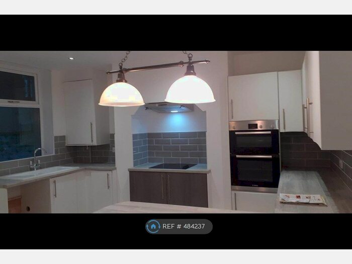 3 Bedroom Terraced House To Rent In Helmshore, Rossendale BB4