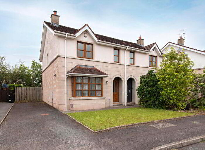 3 Bedroom Semi-Detached House For Sale In Bates Park, Carrickfergus, BT38