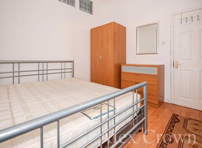 2 Bedroom Flat To Rent In Blackstock Road, Finsbury Park, N4
