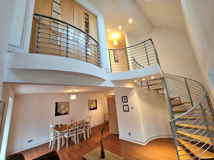 2 Bedroom End Of Terrace House To Rent In Queen's Lane South, City Centre, Aberdeen, AB15
