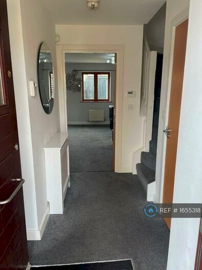 4 Bedroom Terraced House To Rent In Tower Square, Northampton, NN5