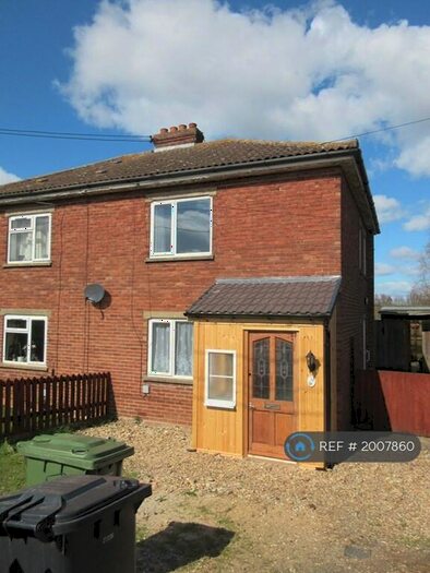 3 Bedroom Semi-Detached House To Rent In Mill Road, Wiggenhall St. Mary Magdalen, King's Lynn, PE34
