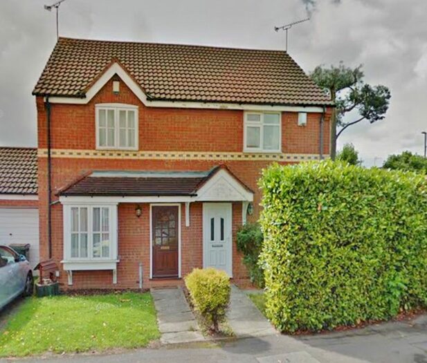 2 Bedroom End Of Terrace House To Rent In Lyndale Road, Whoberley, Coventry, CV5