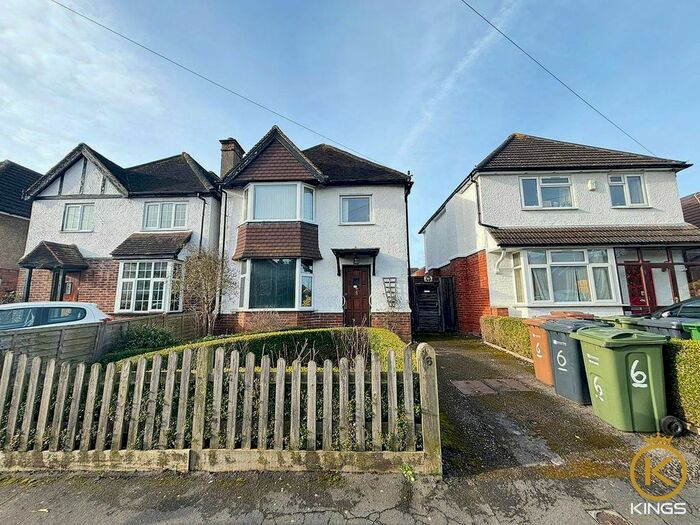 4 Bedroom Detached House To Rent In Beckingham Road, Guildford, GU2