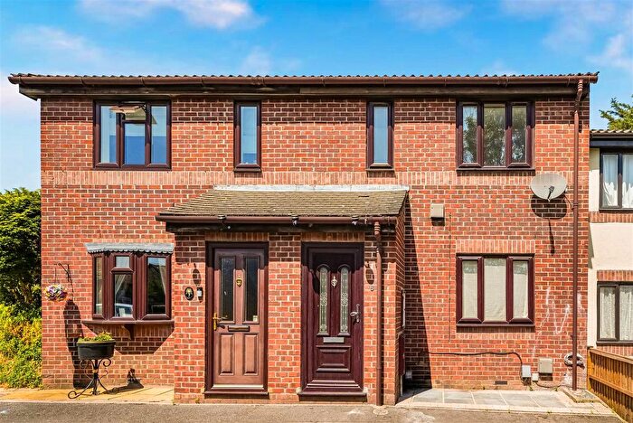 3 Bedroom Terraced House To Rent In Aldington Close, Dagenham, RM8