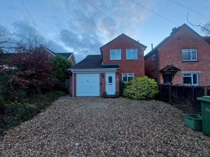 3 Bedroom Terraced House To Rent In Lambourn Road, Speen, RG20