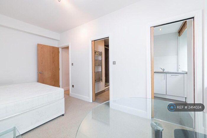 Studio To Rent In Clifford's Inn, London, EC4A