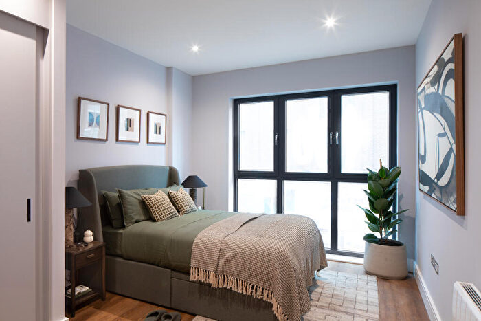 1 Bedroom Apartment To Rent In Lower Essex Street, Birmingham, B5