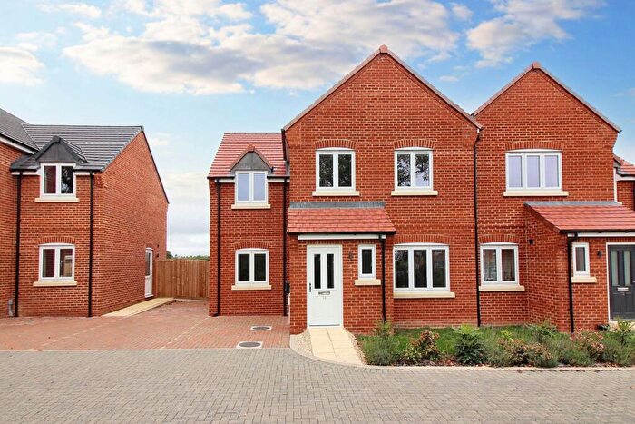 4 Bedroom Semi-Detached House For Sale In Station Road, Quainton, HP22