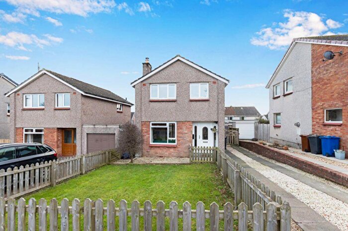 3 Bedroom Detached House For Sale In Silverburn Drive, Penicuik, EH26