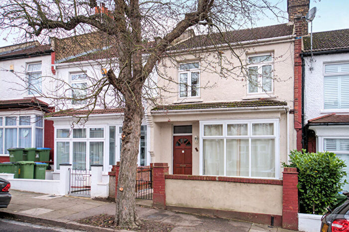 3 Bedroom Property To Rent In Congress Road, London, SE2