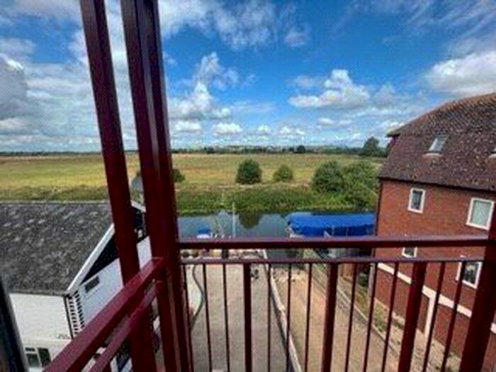 1 Bedroom Flat To Rent In Nailors Court, Back Of Avon, Tewkesbury, Gloucestershire, GL20