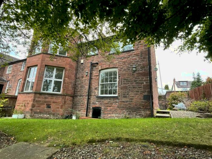 2 Bedroom Cottage To Rent In Rose Brow, Woolton, L25