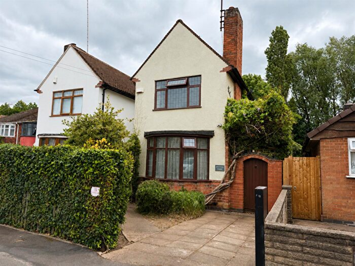 3 Bedroom Semi-Detached House For Sale In Amy Street, Braunstone Town, LE3