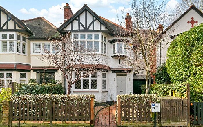 5 Bedroom Detached House For Sale In Ennerdale Road, Kew, Surrey, TW9